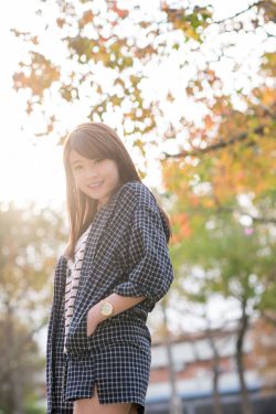 女子4年卖2套房花700多万做美容